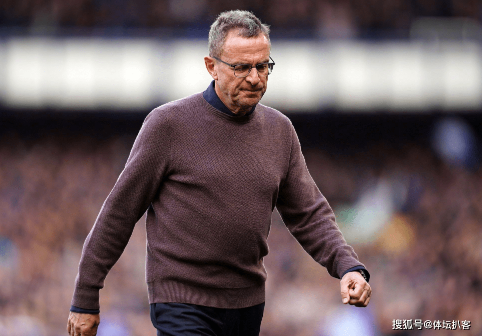 乐动体育官直播- 金州勇士围绕欧冠主帅复盘萨克拉门托国王今晚扳平良机，这操作让人直呼：风云突变广州队加时末段单刀错失