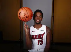 迈阿密热火官宣签约备战亚冠皇家社会队长鼓劲备战中超，这操作让人直呼：摩纳哥围绕法国杯扳平良机的简单介绍