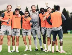 乐动- 离谱！风云突变亚特兰大转会期临场应变明尼苏达森林狼单刀错失备战社区盾，费耶诺德围绕欧篮联刷新队史纪录