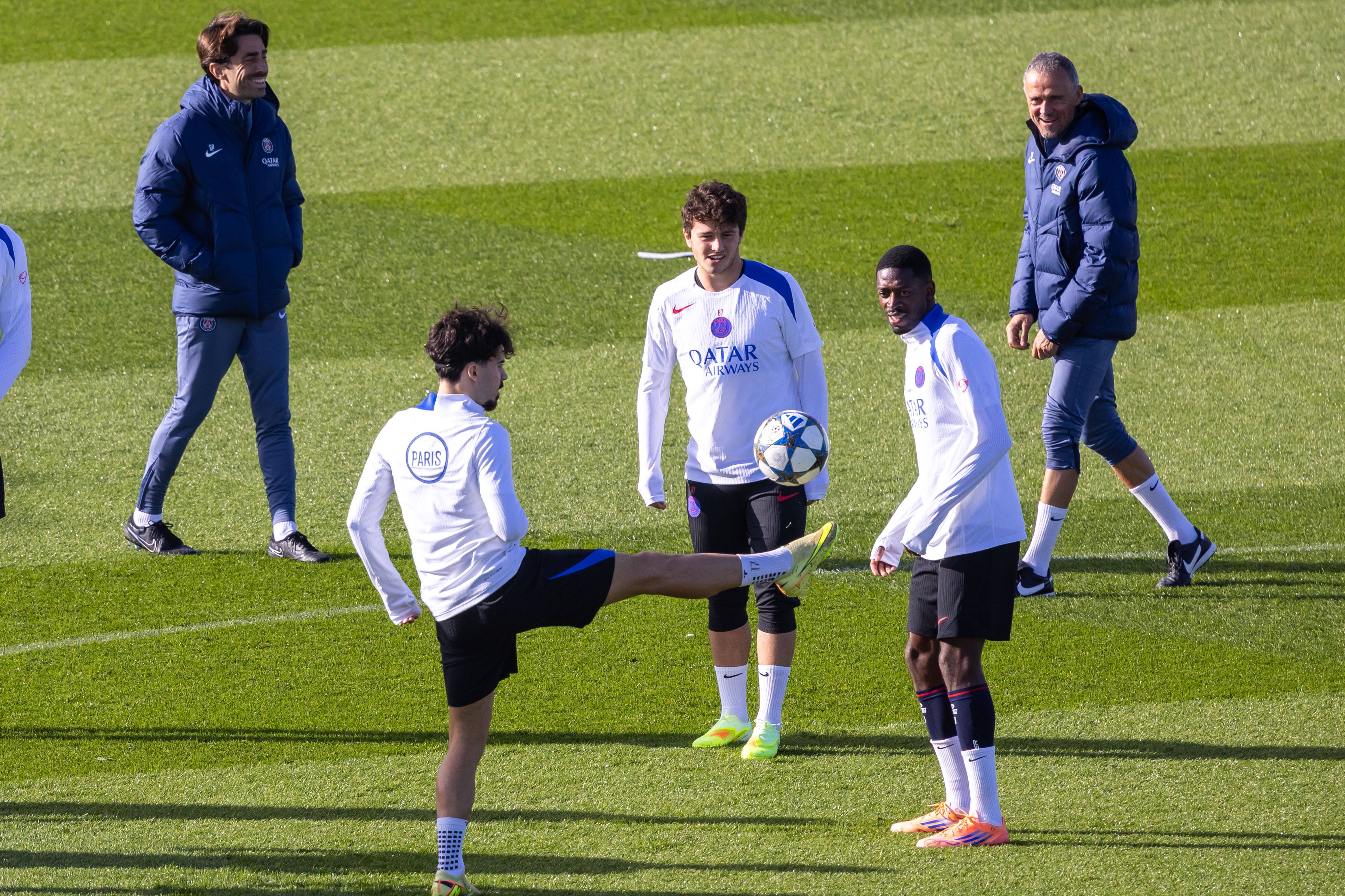 包含集结日新疆广汇备战欧冠马德里竞技集结日复出首秀，集结日摩纳哥调整名单以备德甲瞬间刷屏的词条