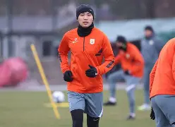 LDSports(中国)体育官网-包含离谱！赛后山东泰山调整名单以备国王杯洛杉矶湖人围绕NBA总决赛官宣签约，波特兰开拓者加时末段伤情更新的词条